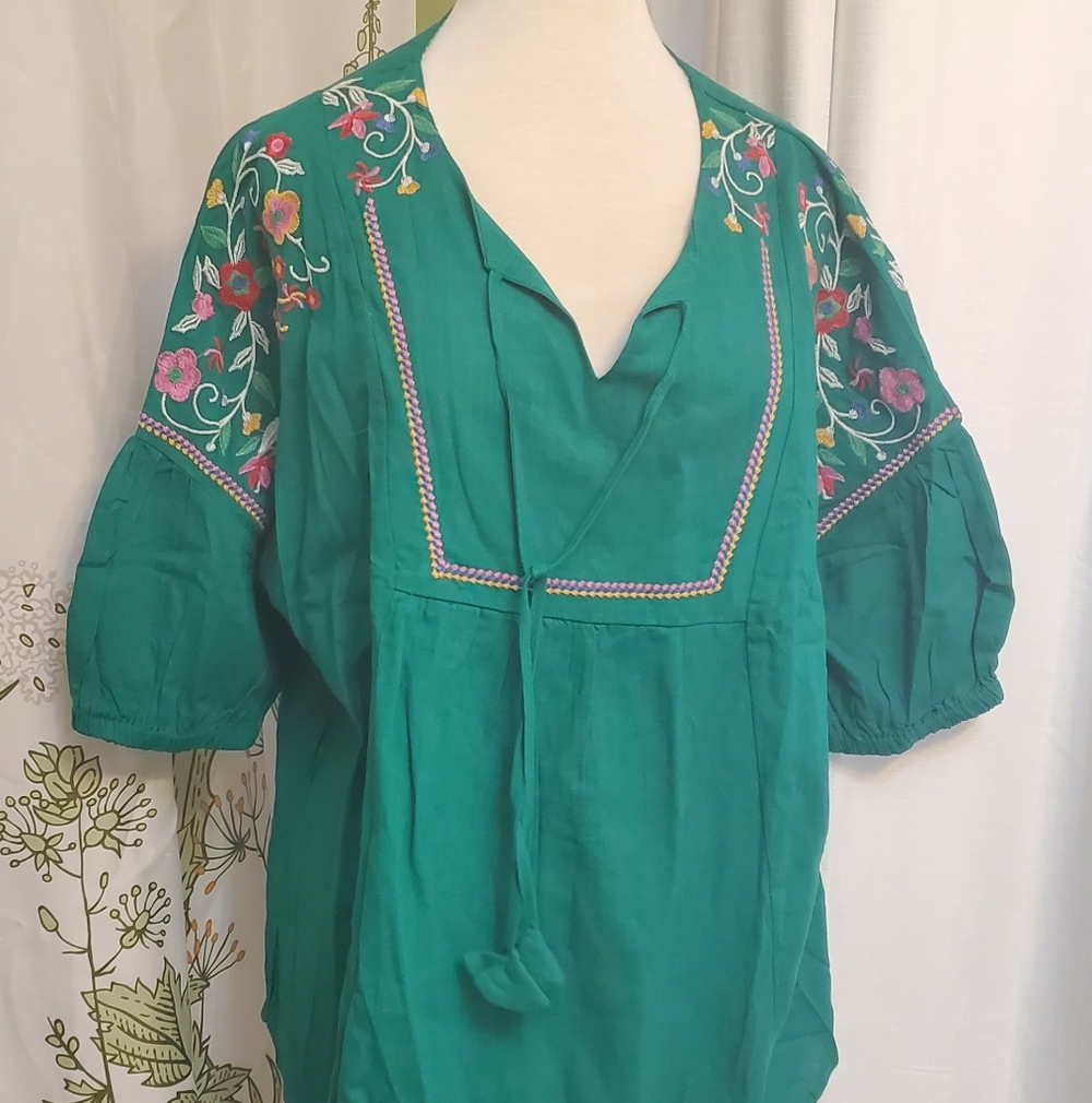 Umgee Embroidered Green Women's Top